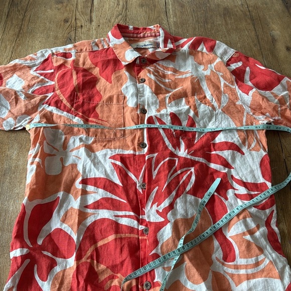 TOMMY BAHAMA 100% LINEN BUTTON DOWN SHORT SLEEVE SHIRT - Picture 4 of 7